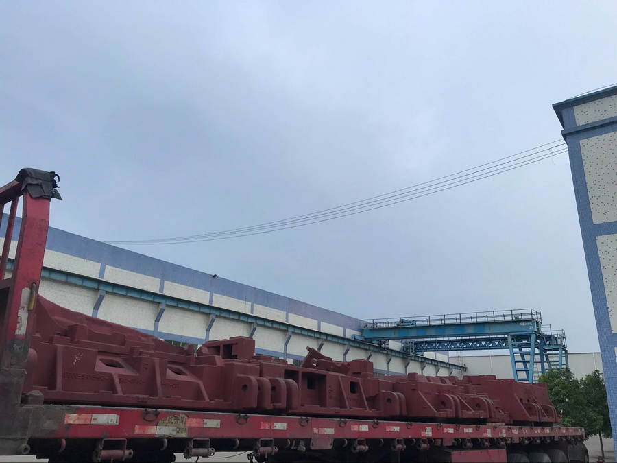 汽车冲压模具