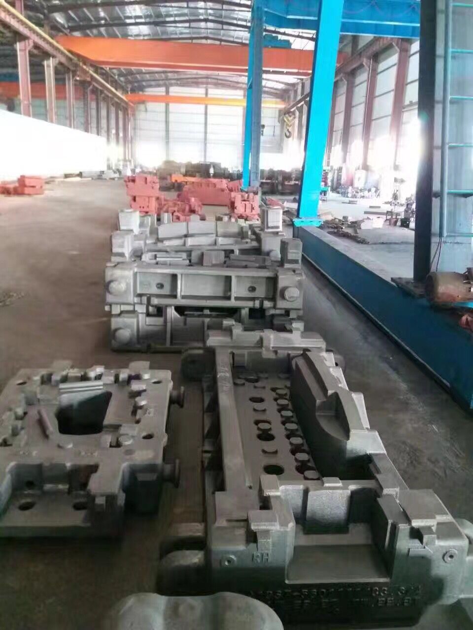 汽车冲压模具
